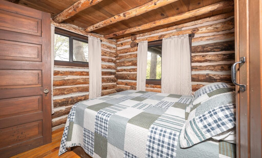 Log Cabin bedroom