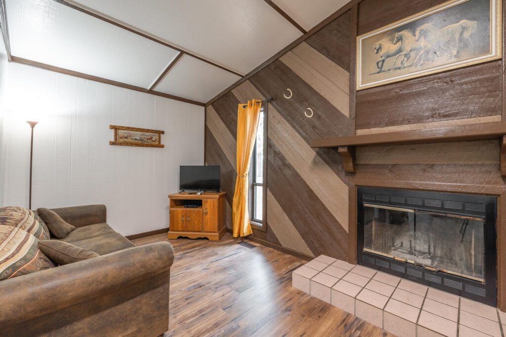 Woodland Cabins living room